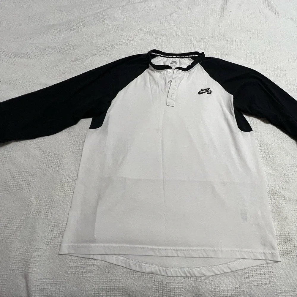 Nike sb tee